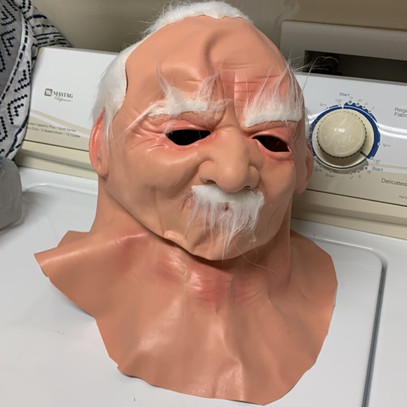 Halloween mask - Picture 3 of 4
